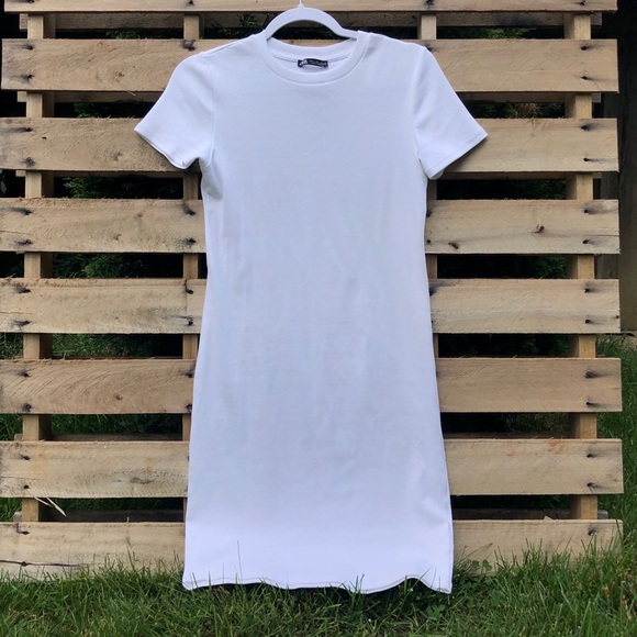 White Zara T-shirt dress - Picture 1 of 3